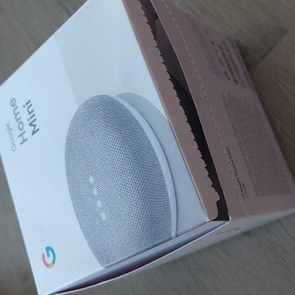Google Home Mini Box Opened 